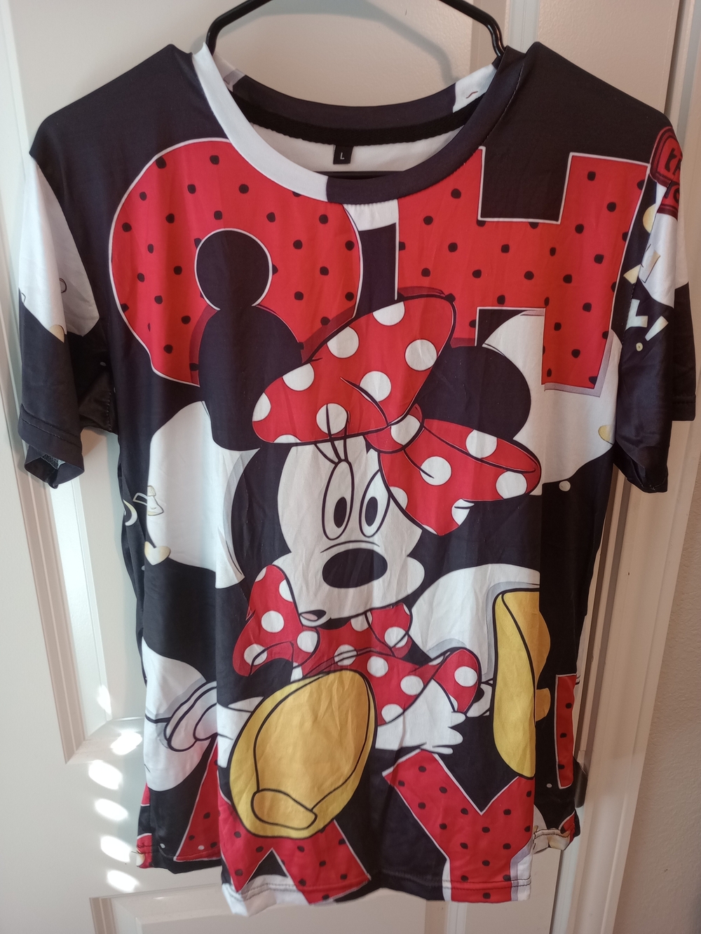 Minnie Mouse Short Sleeve Graphic Tee - Black & Red
